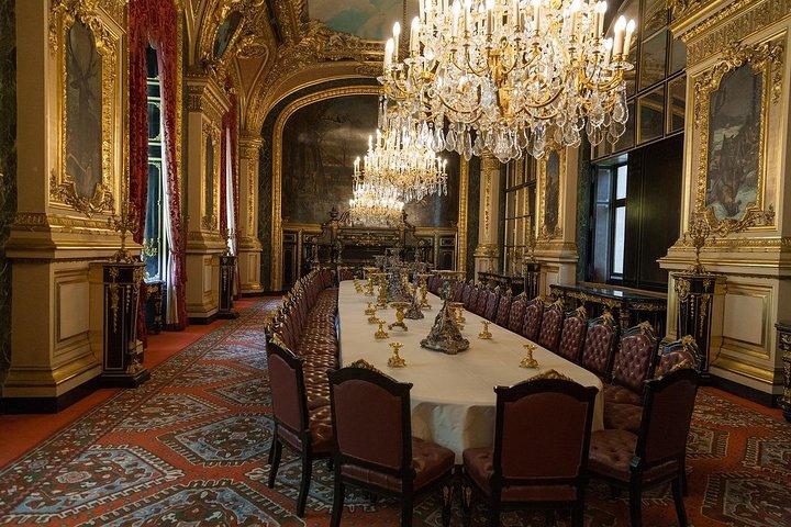 Private 3-hour tour in Louvre Museum with official tour guide