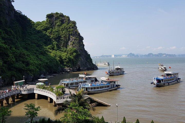 Explore Halong Heritage Site with boat trip full day