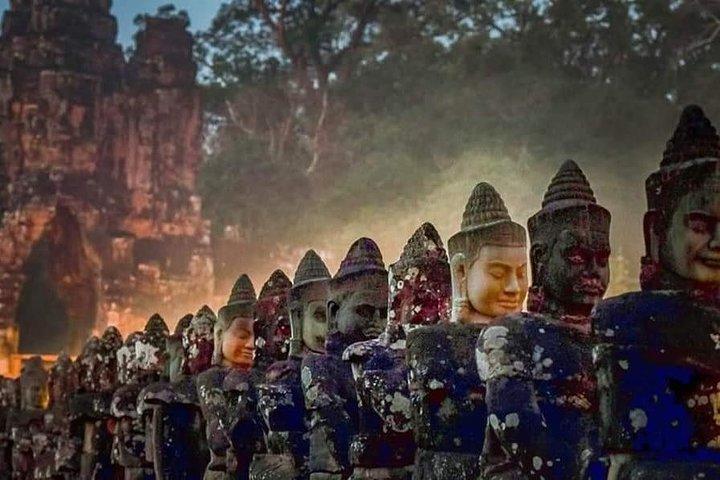 Angkor Wat Sunrise and Sunset With Guide