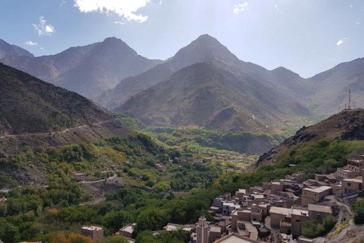Agafay desert, Takerkoust, Atlas mountains day trip: Private full day trip 4WD