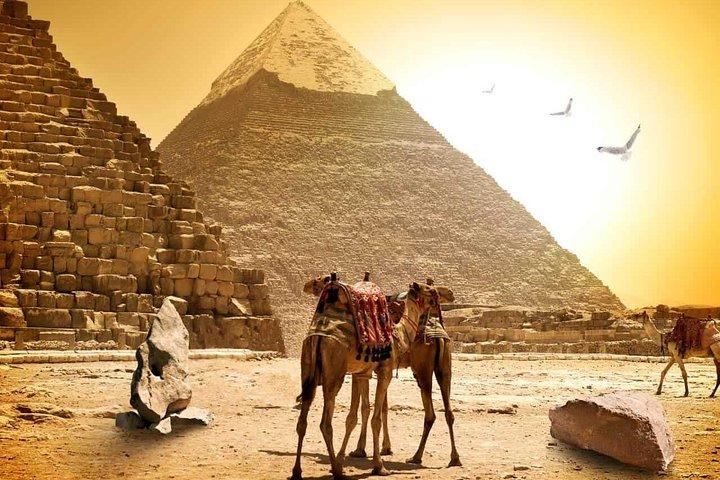Guided Day Tour to Memphis Saqqara and Giza from Cairo with Lunch