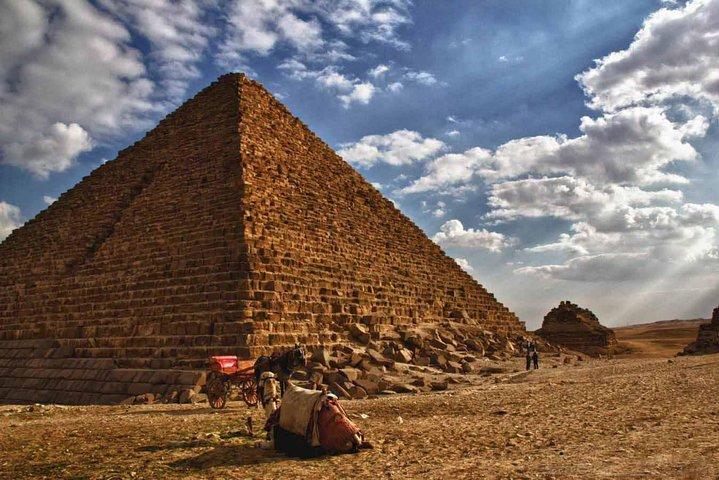 Private Full-Day Tour: Giza Pyramids, Egyptian Museum with Camel Ride