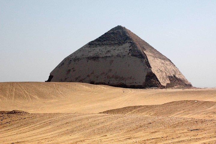 4 Private days in Giza and Cairo including Free airport Transfers