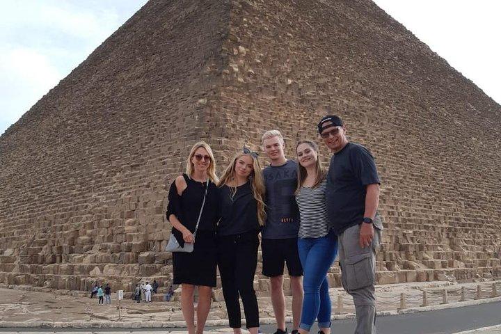 Best top rated Giza Pyramids and Sphinx Half Day Tour From Cairo