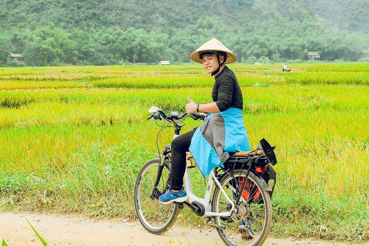 3 Days 2 Nights Mai Chau Pu Luong Ethnic Trail E-Bike Tour Private Transfer