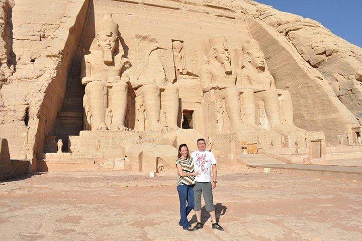 4 nights on 5 stars cruise luxor&Aswan tours&hot air balloon from Cairo by plane