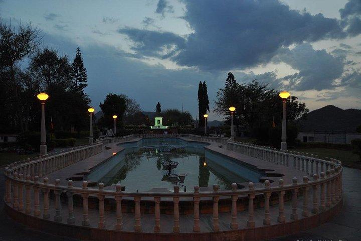 Udaipur Night Walk (2 Hours Guided Walking Tour)