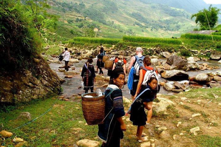Sapa 2D1N Trekking to Giang Ta Chai Village from Hanoi by Bus
