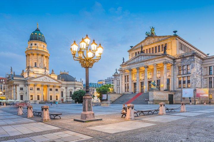 Best of Berlin by Car: Private 6-hour Tour with a Vehicle