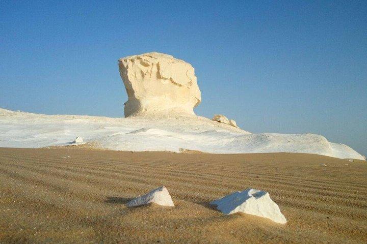 2 Day Trip to Bahariya Oasis with White Desert