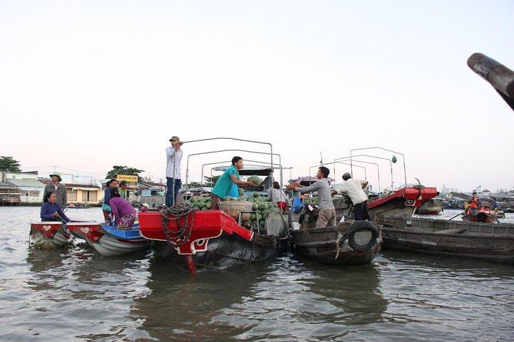 Cai Rang Floating Market, Vinh Long & Cai Be Full-Day Tour