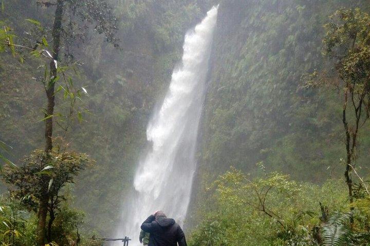 Llanquihue Lake Cirquit - Waterfalls