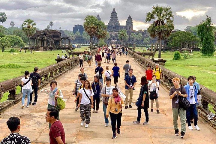 Angkor Wat 2 Day Tour Package & Sunrise and Sunset
