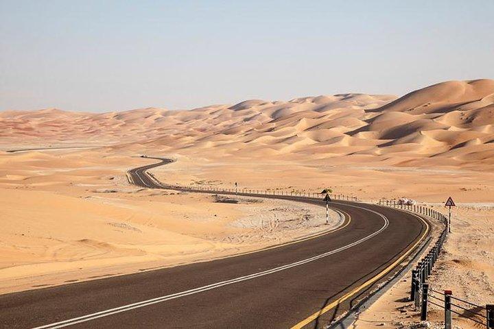 Private Liwa Full Day Desert Safari Tour with Lunch From Abu Dhabi