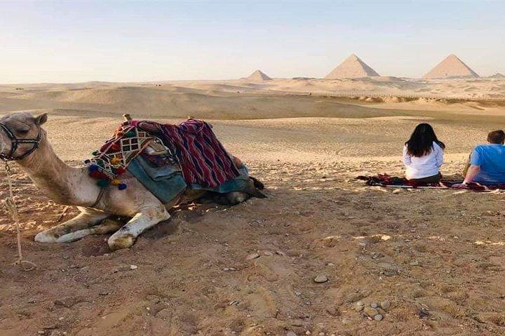Day Tour to Giza Pyramids and Nile River