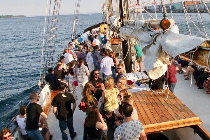 Halifax: Party Cruise on the Tall Ship Silva