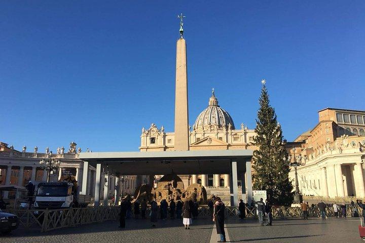 Vatican Guided Tour : Museums, Sistine Chapel & Basilica.