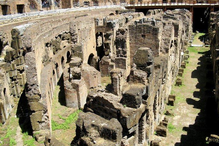 Colosseum, Forum and Palatine Hill small group tour