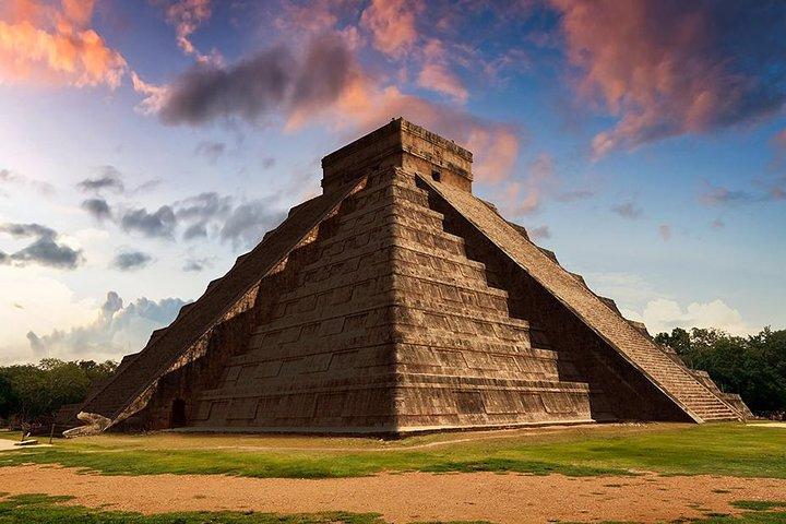 Deluxe Chichen Itza & 2 Cenotes! Round Transportation From Cancun