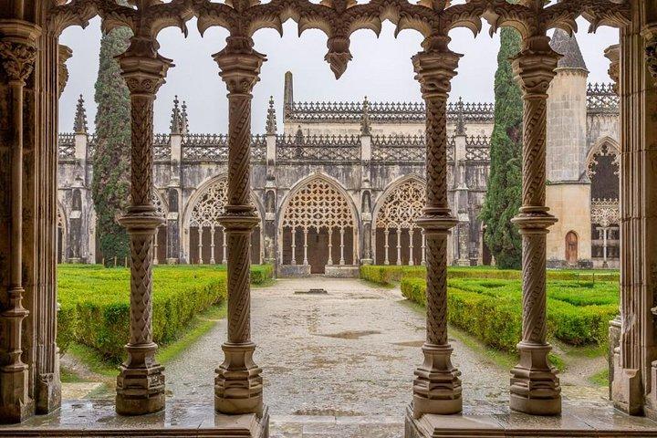 Fátima – Batalha – Nazaré – Óbidos: FAITH, HISTORY, AND BEAUTY