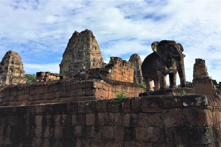 Private Grand tour temples by VIP biking