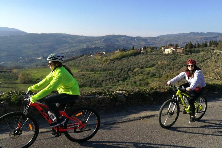Escape Florence Crowds: Local Tuscany Life E-Bike - Max 4 Only