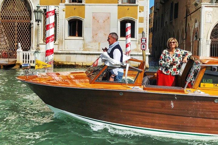 Private Transfer from Santa Lucia train station to Hotel in Venice City Center