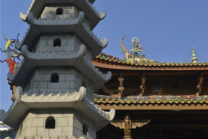 Xiamen Day Tour: South Putuo Temple and Gulangyu Island
