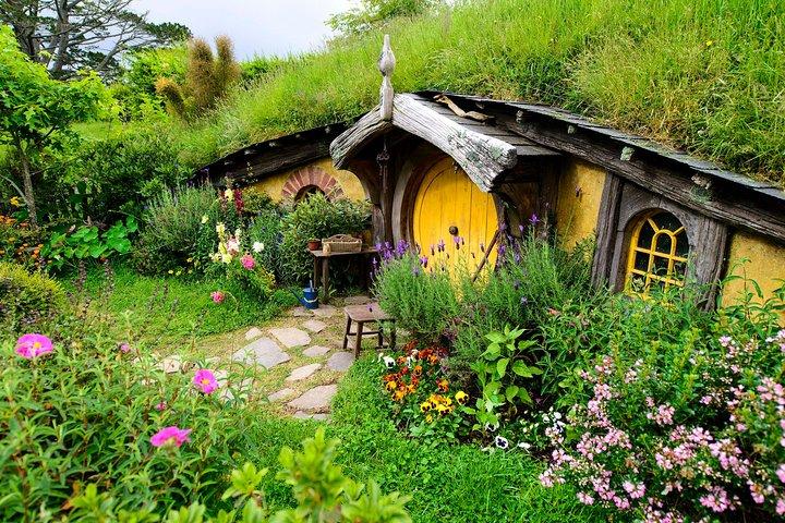 Private Hobbiton Movie Set Signature Tour