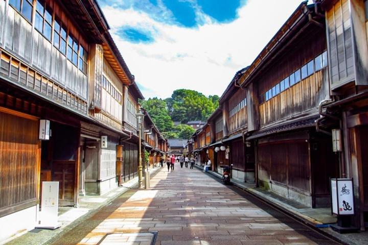 Kanazawa Customized Private Tour in 1 Day with Licensed Guide