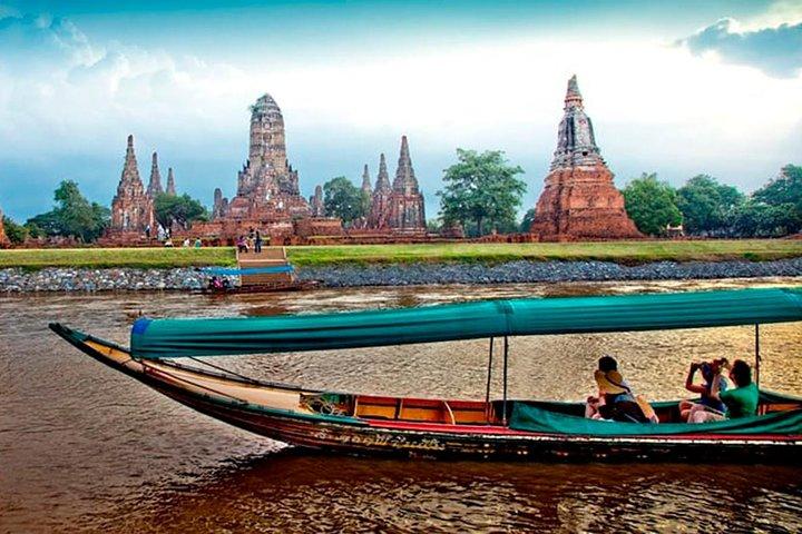 Ayutthaya Golden Hour: Ancient Temples & Sunset River Cruise