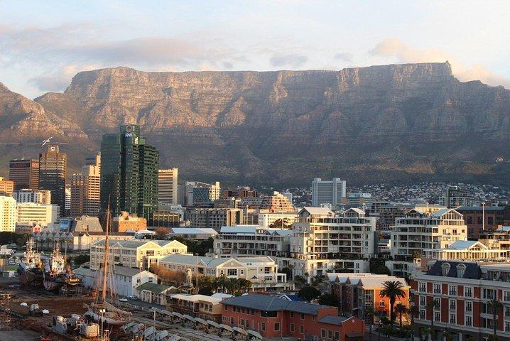 Full-Day Best of the Cape, Peninsula, Cape Point and Stellenbosch Tour