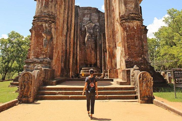 Private Arrival Transfer : Airport to Polonnaruwa