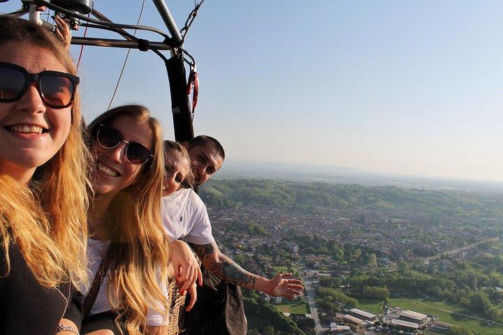 Hot air balloon flight Milan Monday-Friday