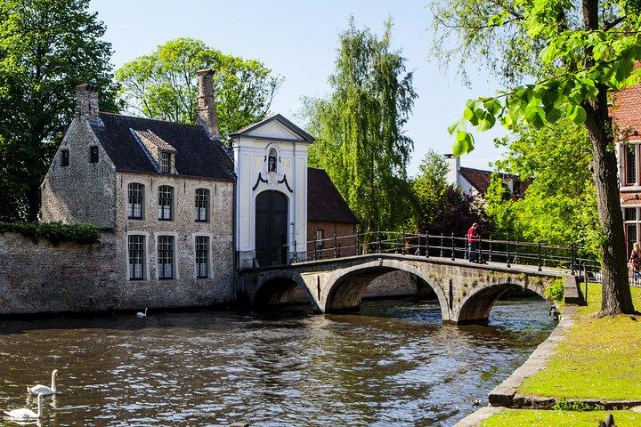 Bruges Day Trip with Audio Guide Option from Paris