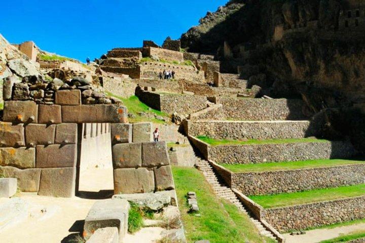 From Cusco: Sacred Valley and Machu Picchu by Train 2-Day
