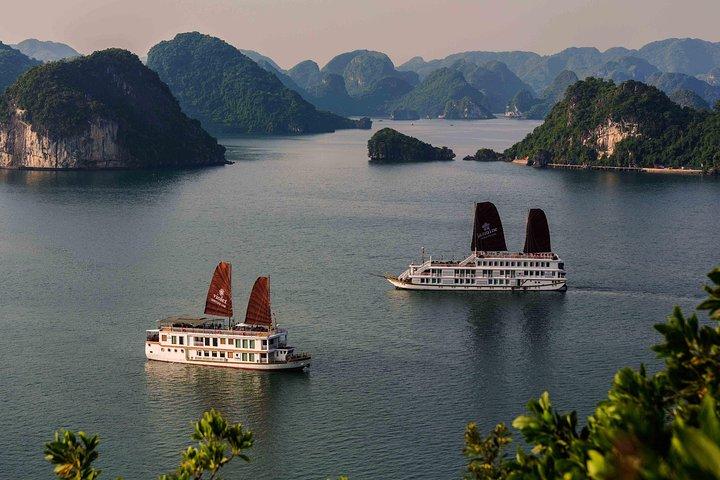 Top 1 Ha Long-Lan Ha Bay Luxury 5 Star Cruises & Balcony Cabin