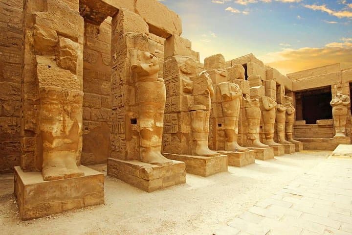 Private Full-Day Tour of the East & West Banks from Luxor with King Tut's Tomb
