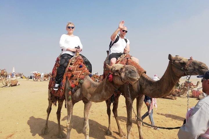 Day tour to Giza pyramids, sphinx & Sakkara and Memphis City