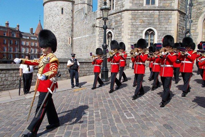 Heathrow Airport Arrival To Southampton Via Windsor Castle