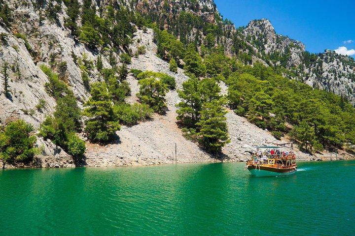Green Canyon Relaxing Boat Trip With Unlimited Drinks And Lunch