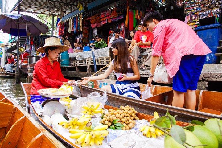 Private Tour: Damnoen Saduak Floating Market and Maeklong Railway Market