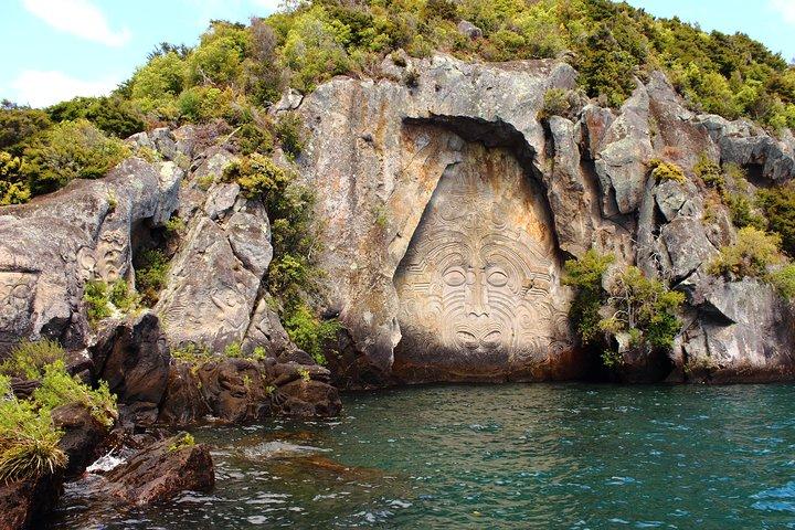 Private Lake Taupo Tour - Auckland Tour House