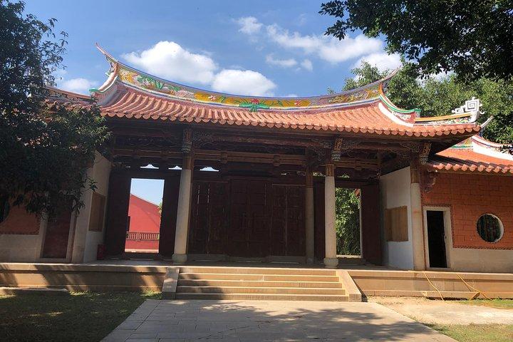 Quanzhou Private Customized Day Tour: Top Attractions with Lunch