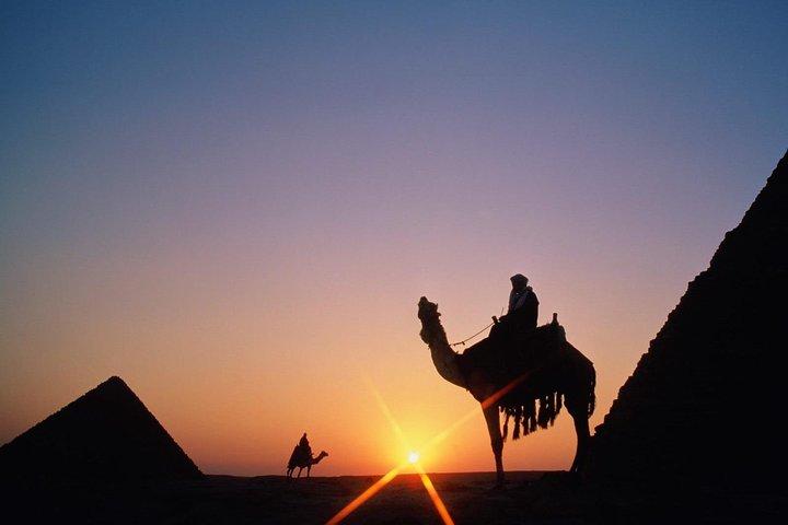 Private Camel ride trip at Giza Pyramids During Sunrise or Sunset