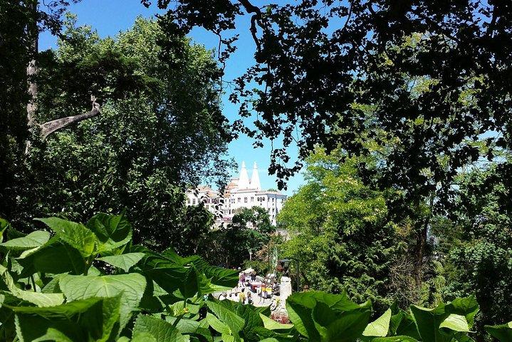 Private sightseeing Tour to Sintra and Cascais from Lisbon