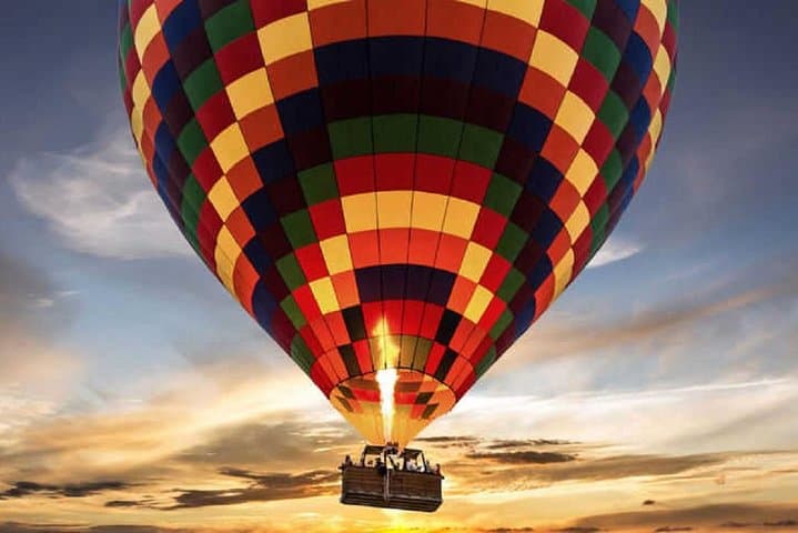Balloon ride + Pick Up CDMX + Breakfast Options + Pyramids