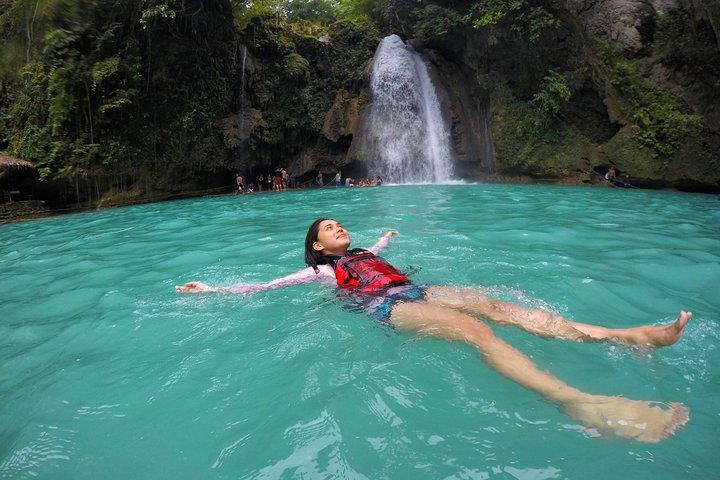Whale Shark Encounter & Sumilon Sandbar & Canyoneering in Kawasan Falls
