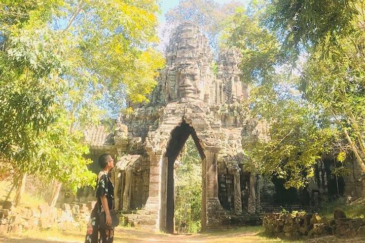 Angkor Wat Small-Group Sunrise Tour from Siem Reap