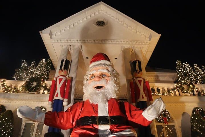 Private Dyker Heights Christmas Lights Tour